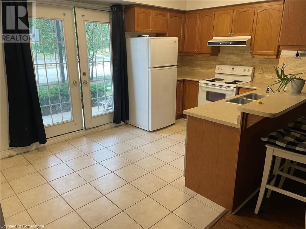 111 - 4016 KILMER DRIVE Image 3