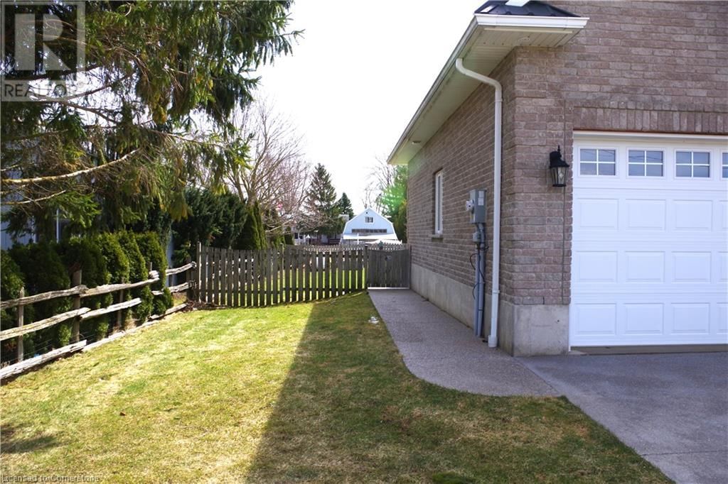 161 BROCK STREET Image 10
