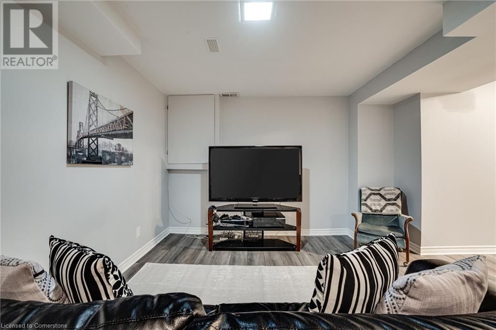 2233 TOWNE BOULEVARD Image 27