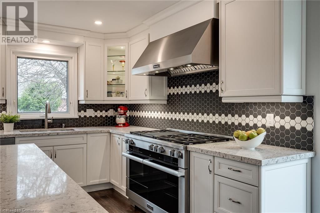 2233 TOWNE BOULEVARD Image 3