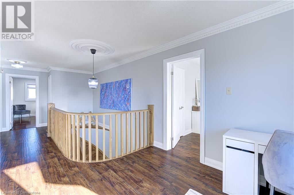 39 IONA CRESCENT Image 25