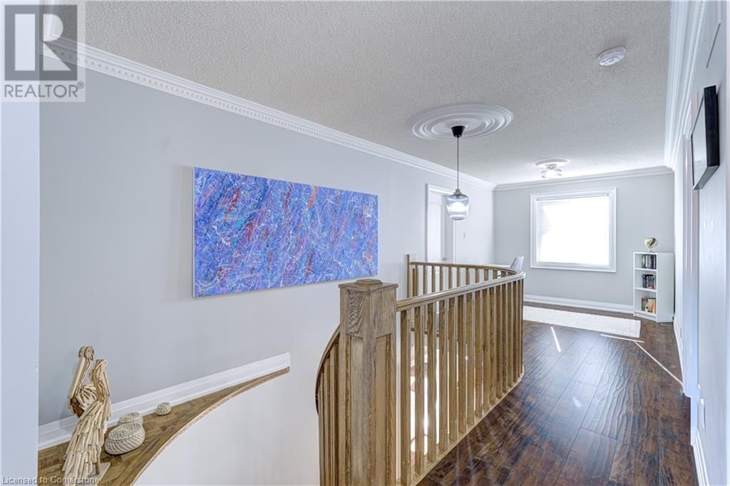 39 IONA CRESCENT Image 26