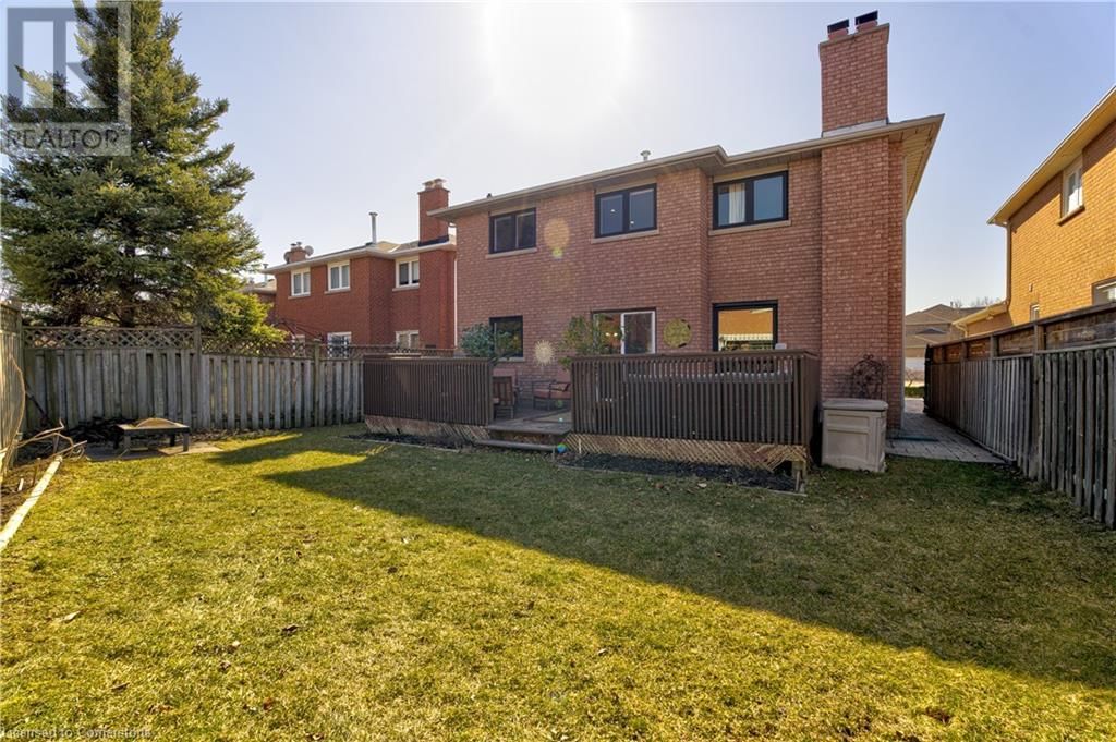 39 IONA CRESCENT Image 38