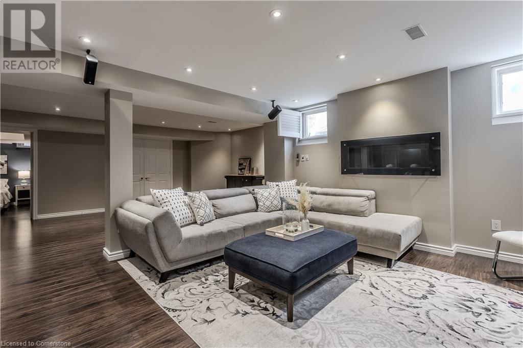 5339 JAMESON CRESCENT Image 35