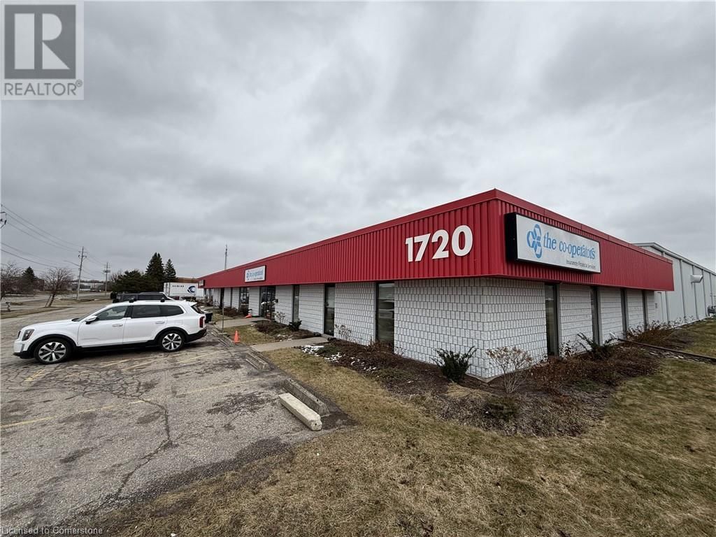 1 - 1720 BISHOP STREET NORTH Image 12