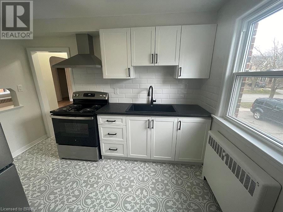 11-#2 - 7 SHERIDAN STREET Image 10
