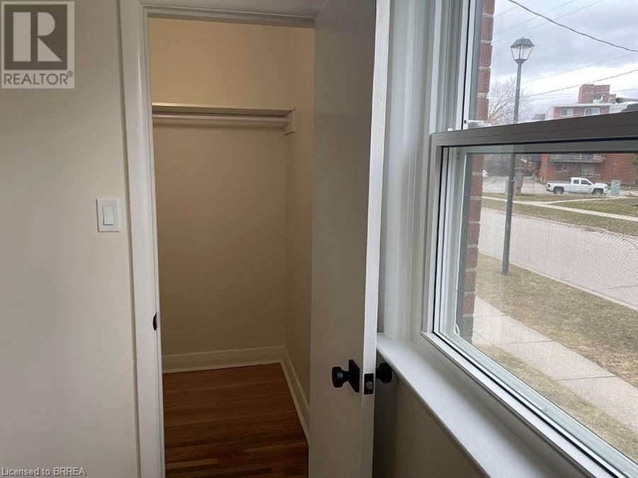 11-#2 - 7 SHERIDAN STREET Image 18
