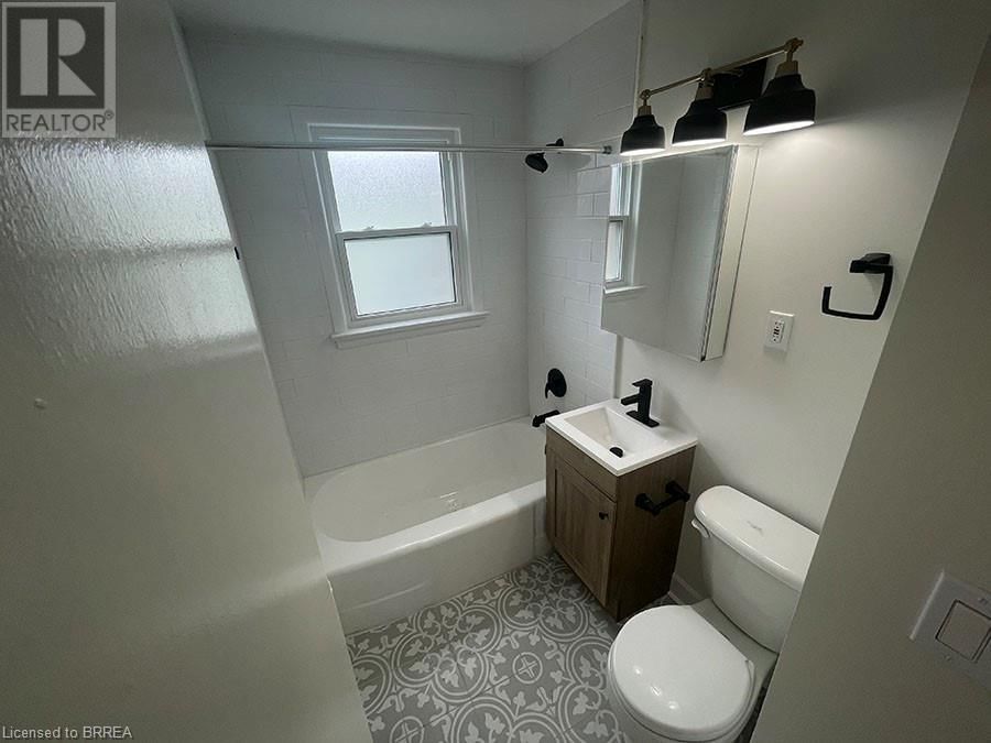11-#2 - 7 SHERIDAN STREET Image 19