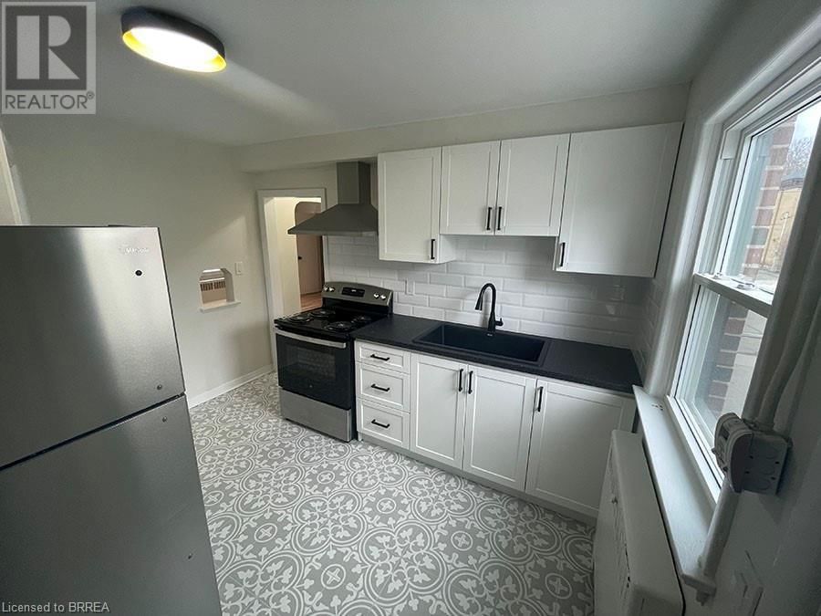 11-#2 - 7 SHERIDAN STREET Image 9