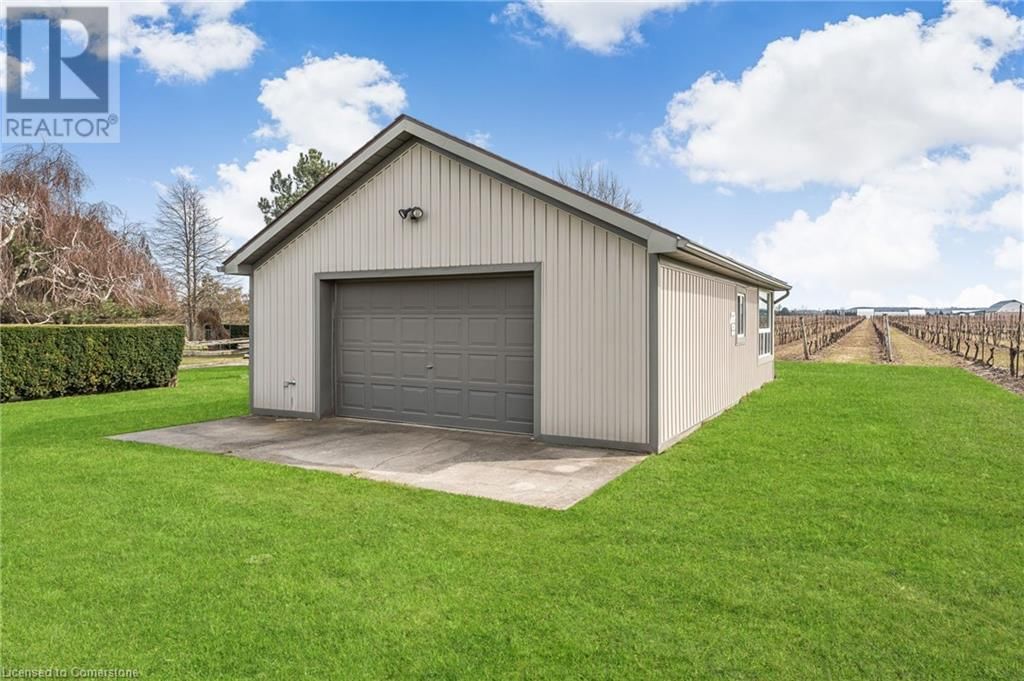 3503 LAKESHORE ROAD Image 31