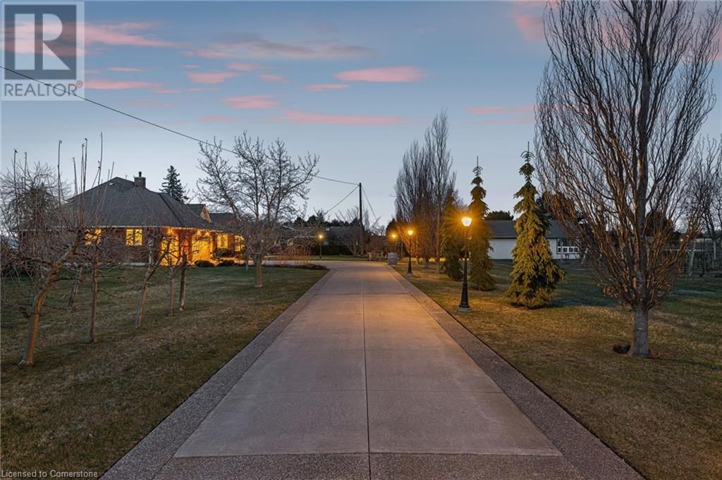 3503 LAKESHORE ROAD Image 8