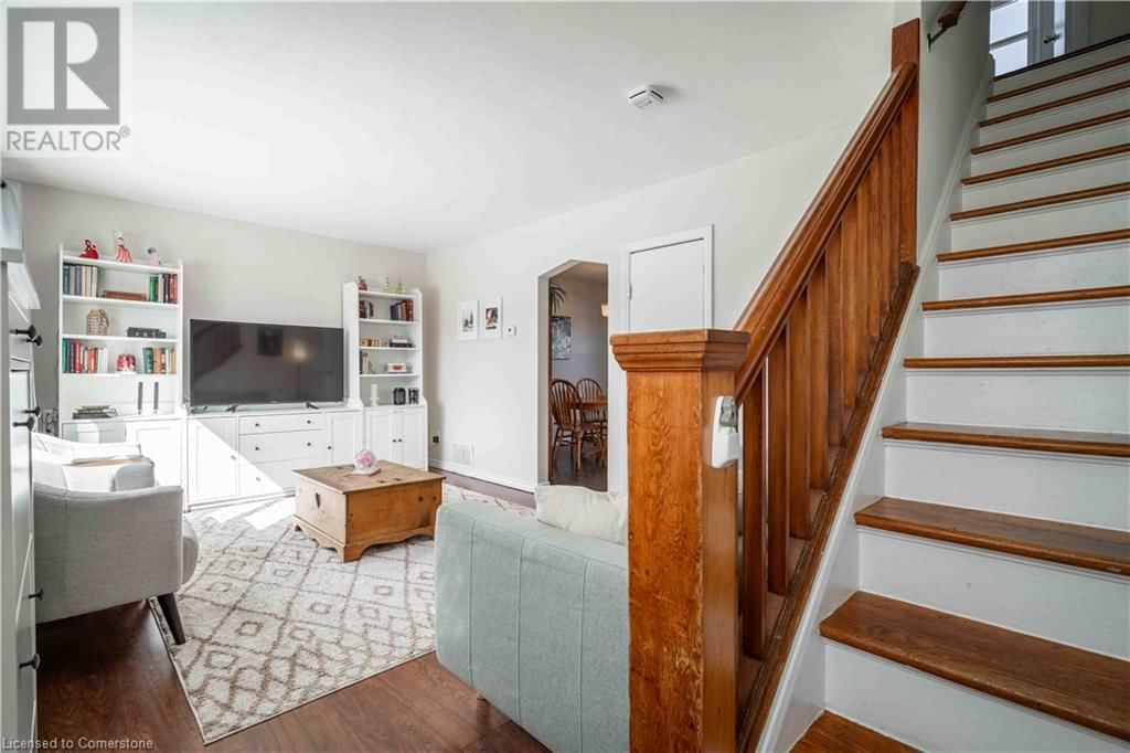 2279 KING STREET EAST Image 14