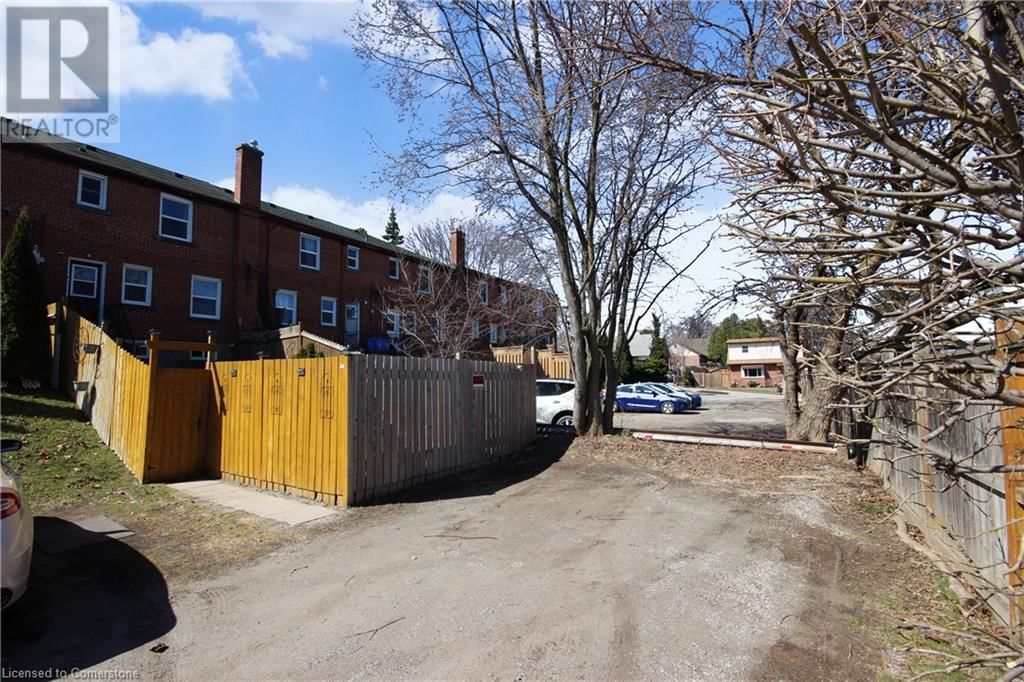 2279 KING STREET EAST Image 31