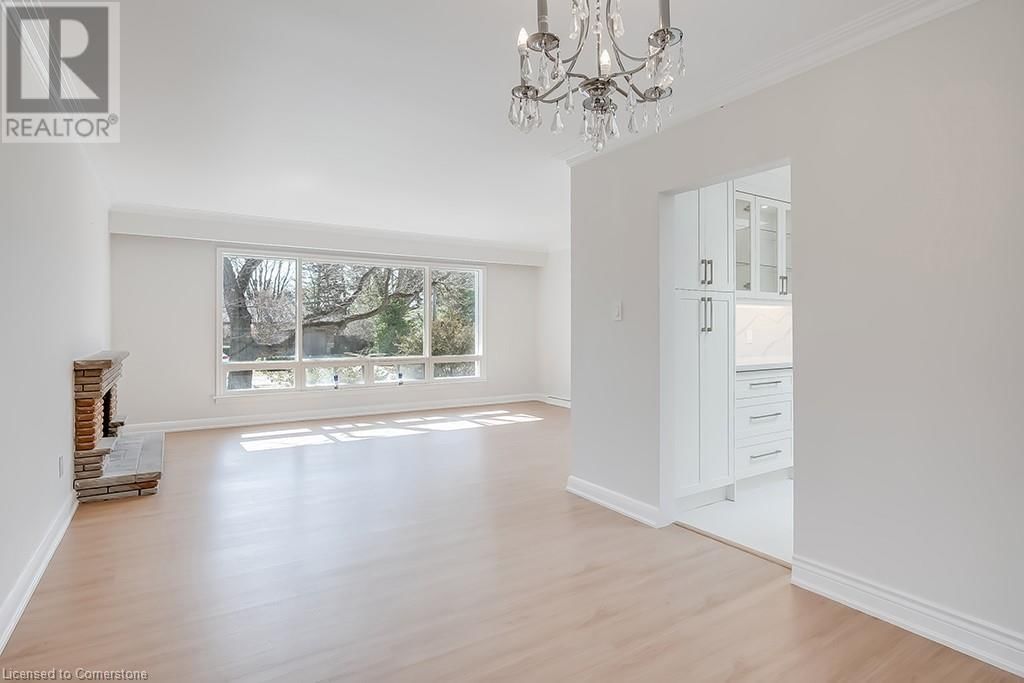 2063 GLENFOREST CRESCENT Image 7