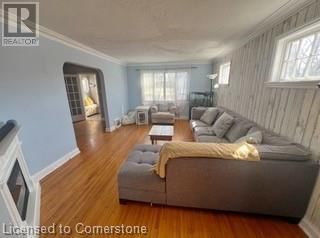 9 ARLINGTON AVENUE Image 3