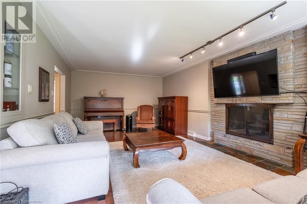 6 SUMMIT CIRCLE Image 18
