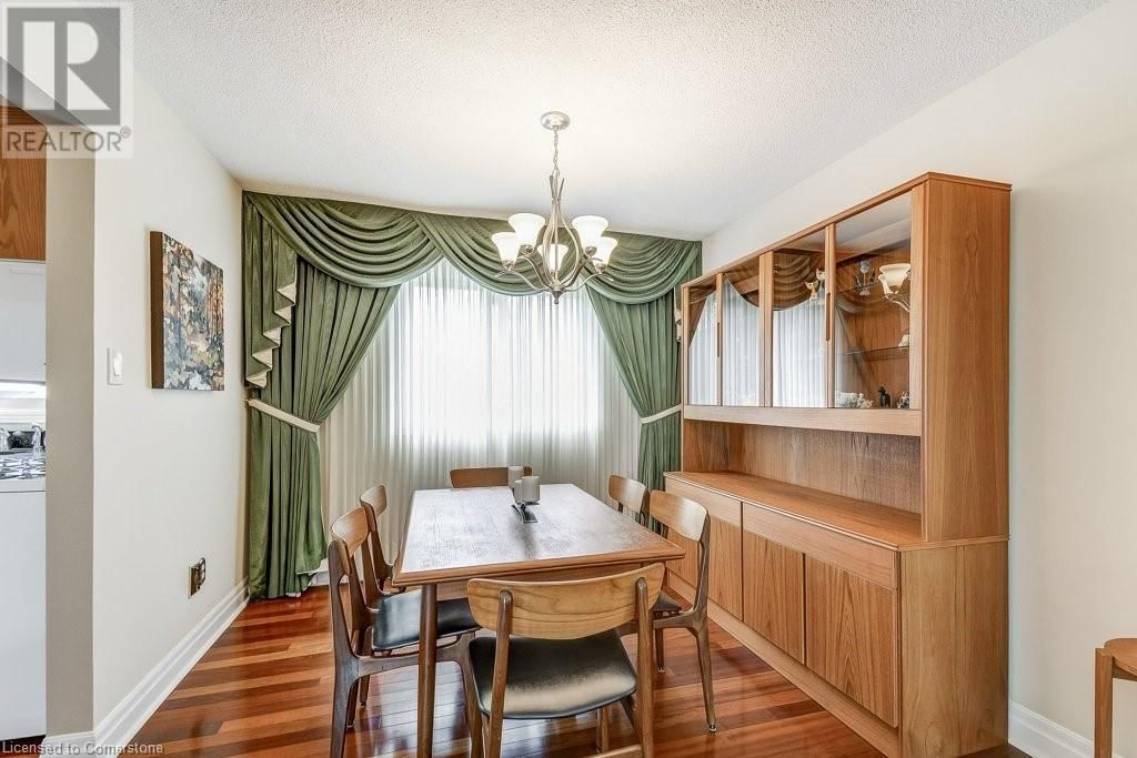 110 ELGIN DRIVE Image 13