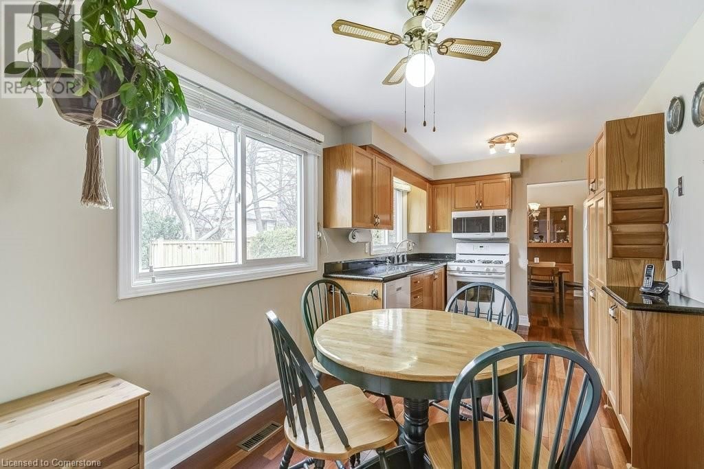 110 ELGIN DRIVE Image 17