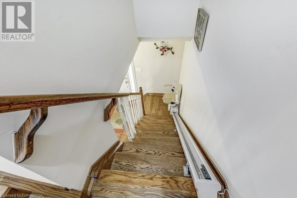 110 ELGIN DRIVE Image 23