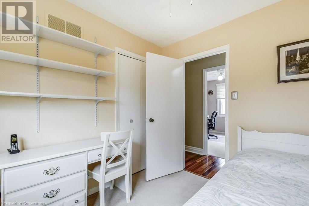 110 ELGIN DRIVE Image 26
