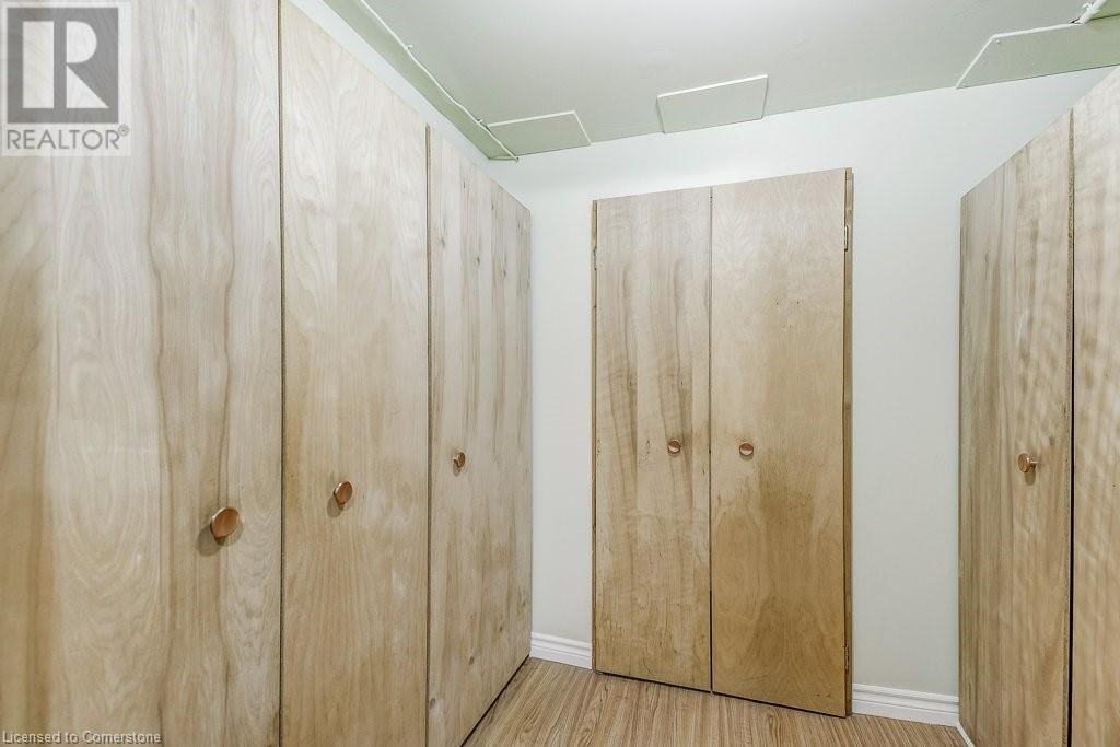 110 ELGIN DRIVE Image 32