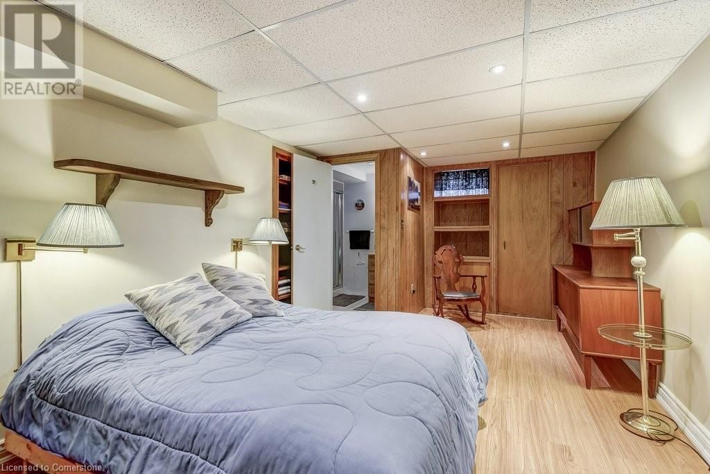 110 ELGIN DRIVE Image 33