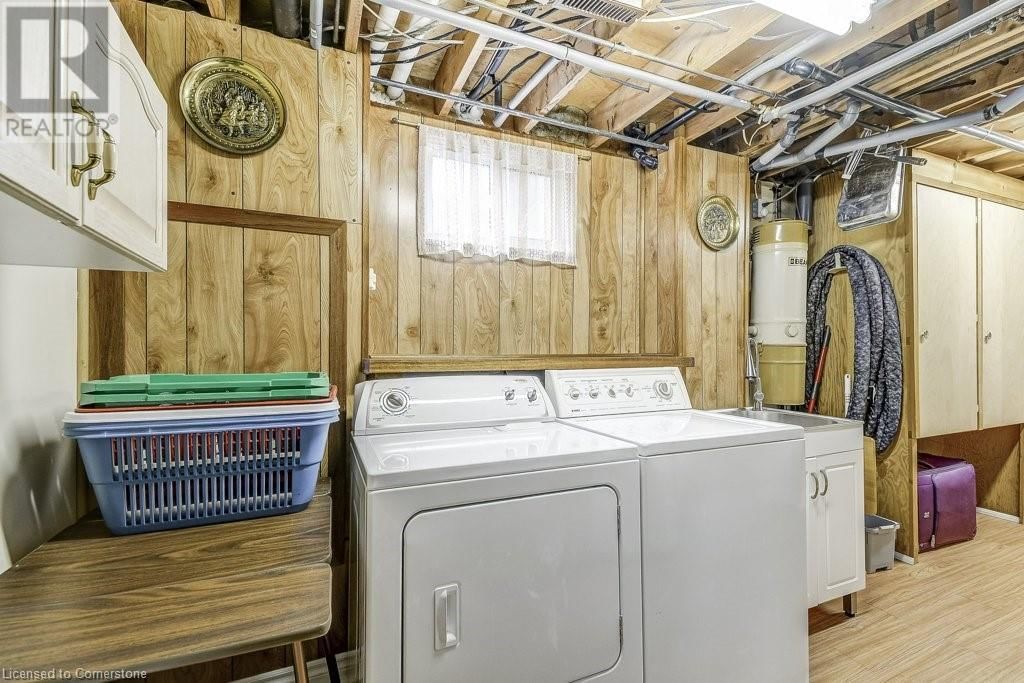 110 ELGIN DRIVE Image 37