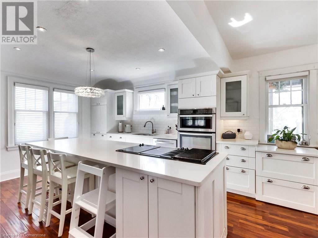 1 NELLES BOULEVARD Image 12