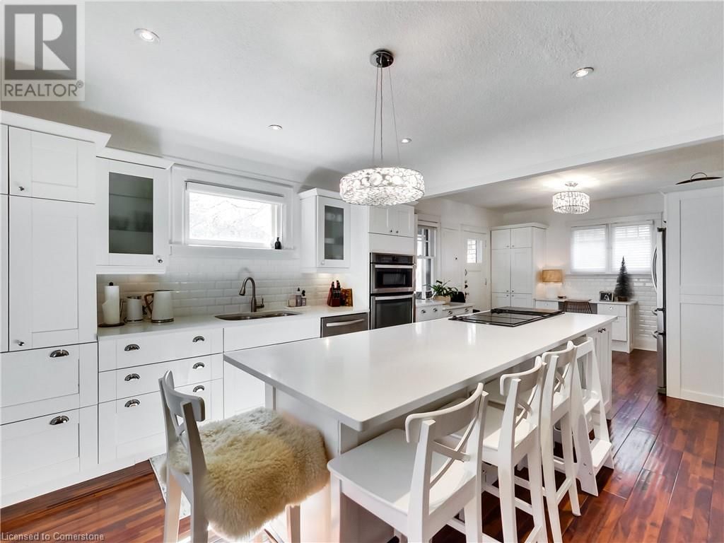 1 NELLES BOULEVARD Image 14