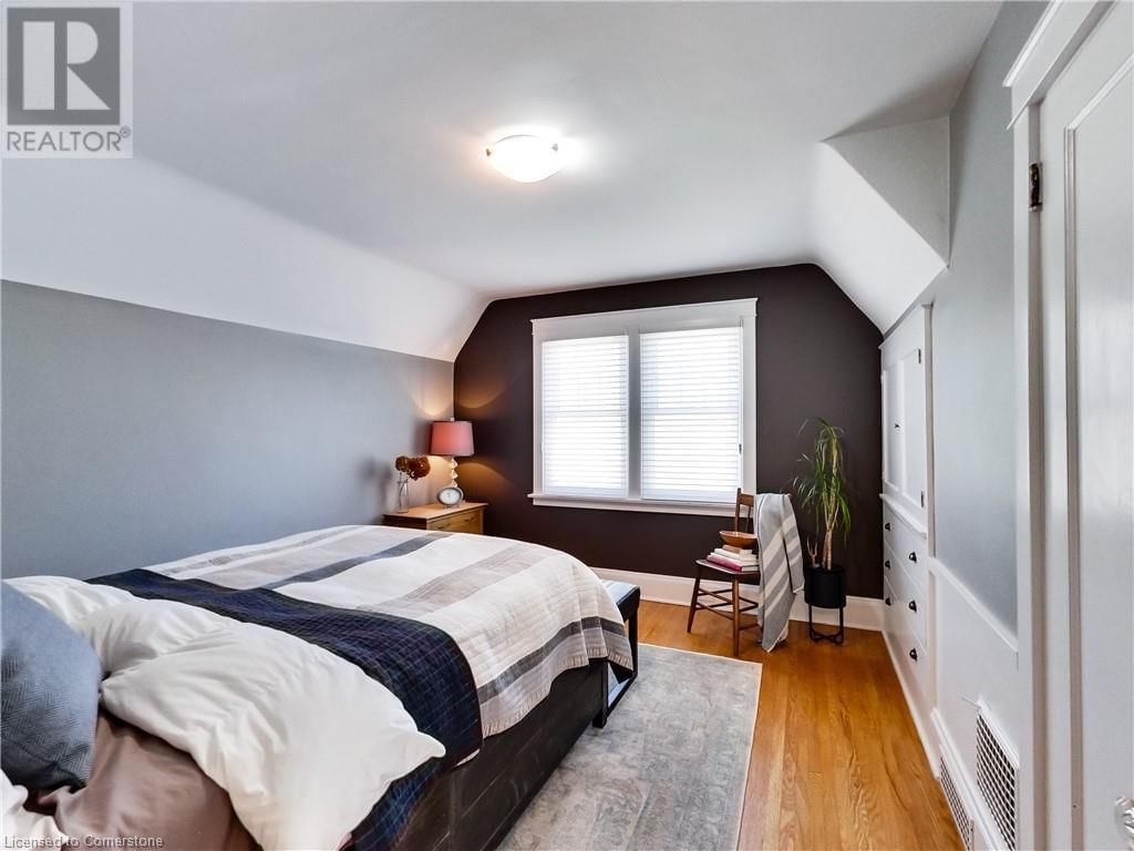 1 NELLES BOULEVARD Image 24