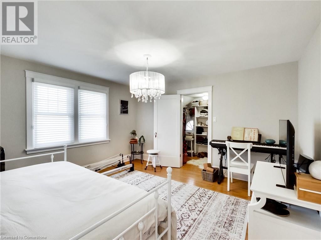 1 NELLES BOULEVARD Image 26