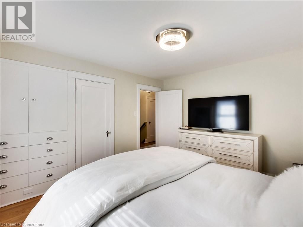 1 NELLES BOULEVARD Image 30