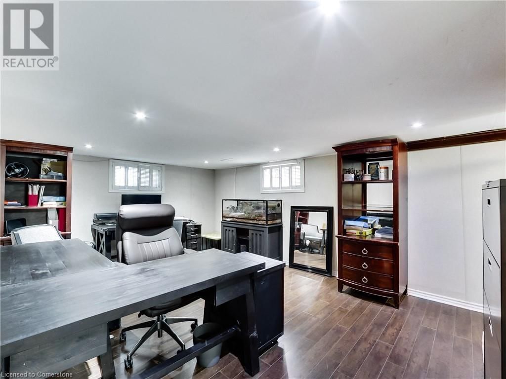 1 NELLES BOULEVARD Image 37