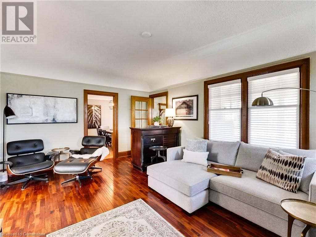 1 NELLES BOULEVARD Image 9