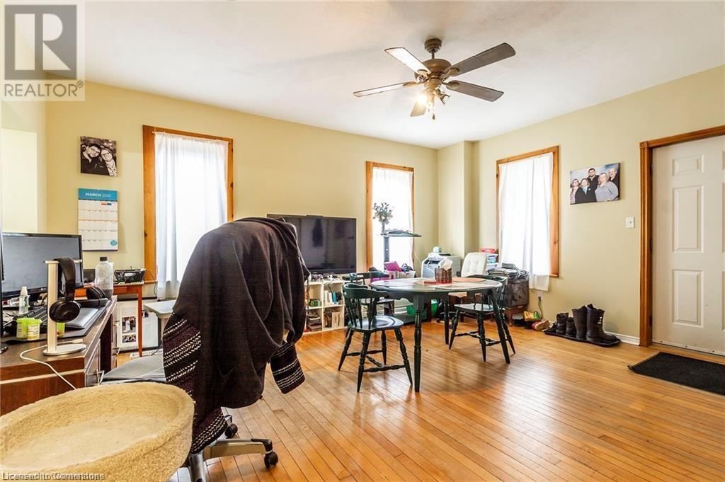 46 SHANLEY STREET Image 4
