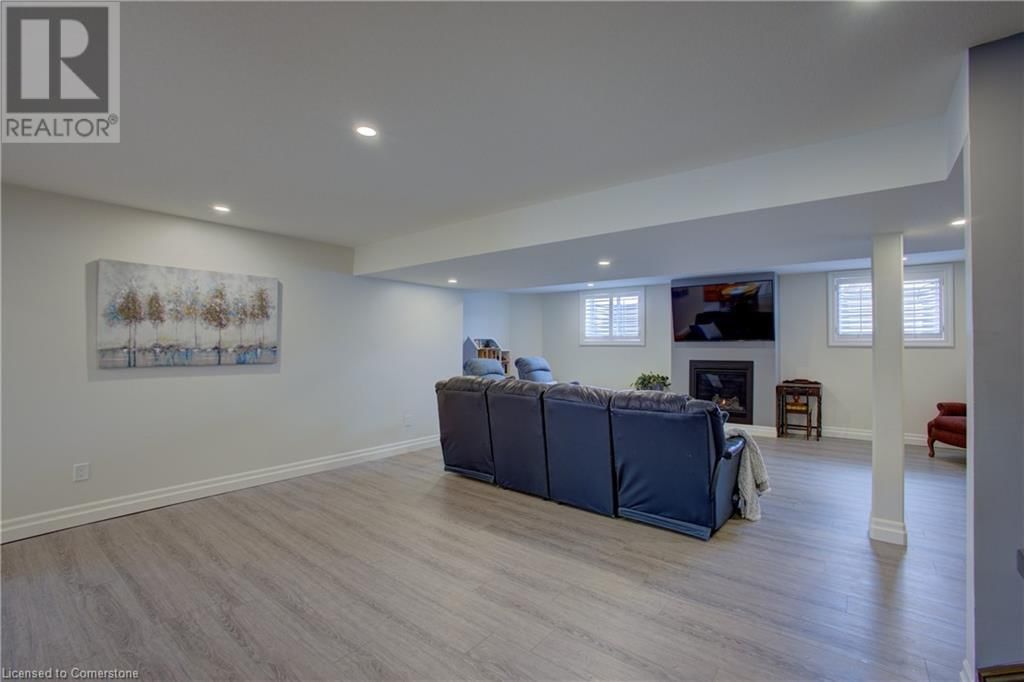 138 RIDGEVIEW DRIVE Image 32