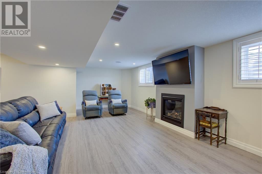 138 RIDGEVIEW DRIVE Image 33