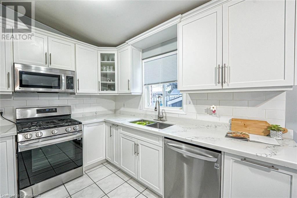 172 ALDERLEA AVENUE Image 14