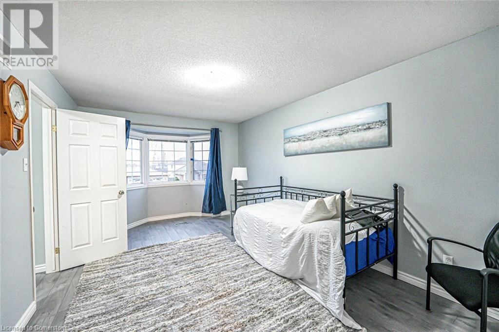 172 ALDERLEA AVENUE Image 18