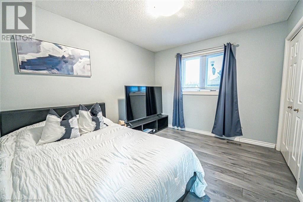 172 ALDERLEA AVENUE Image 20