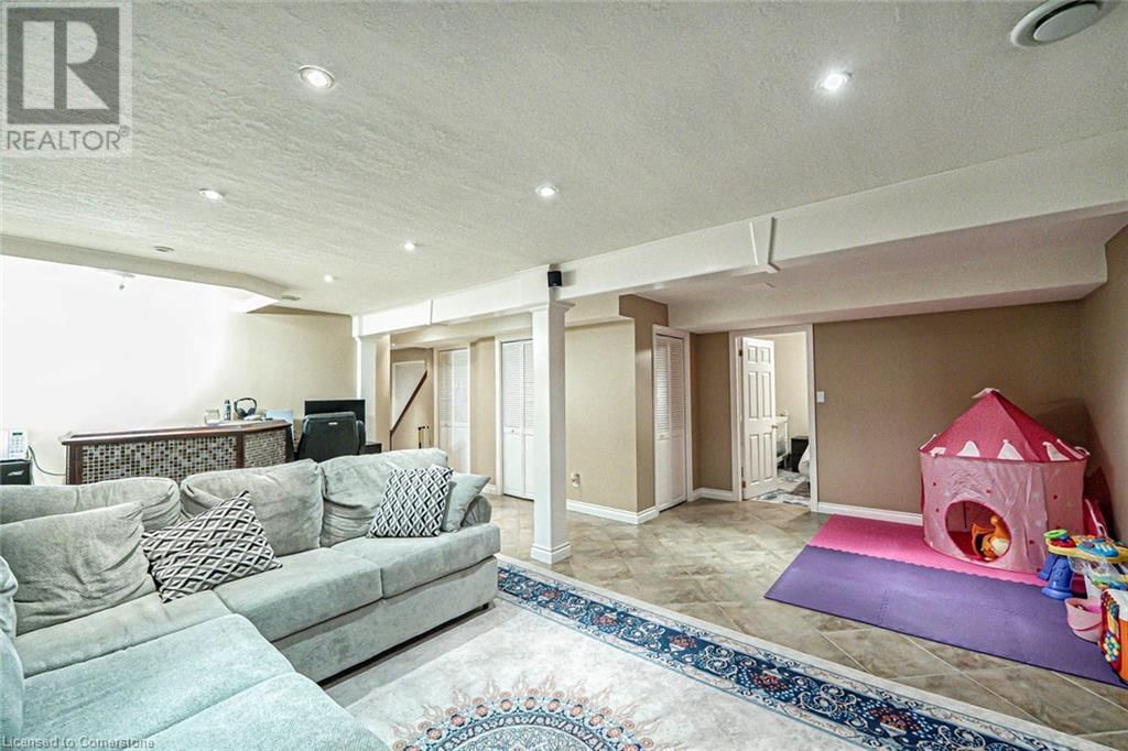 172 ALDERLEA AVENUE Image 26