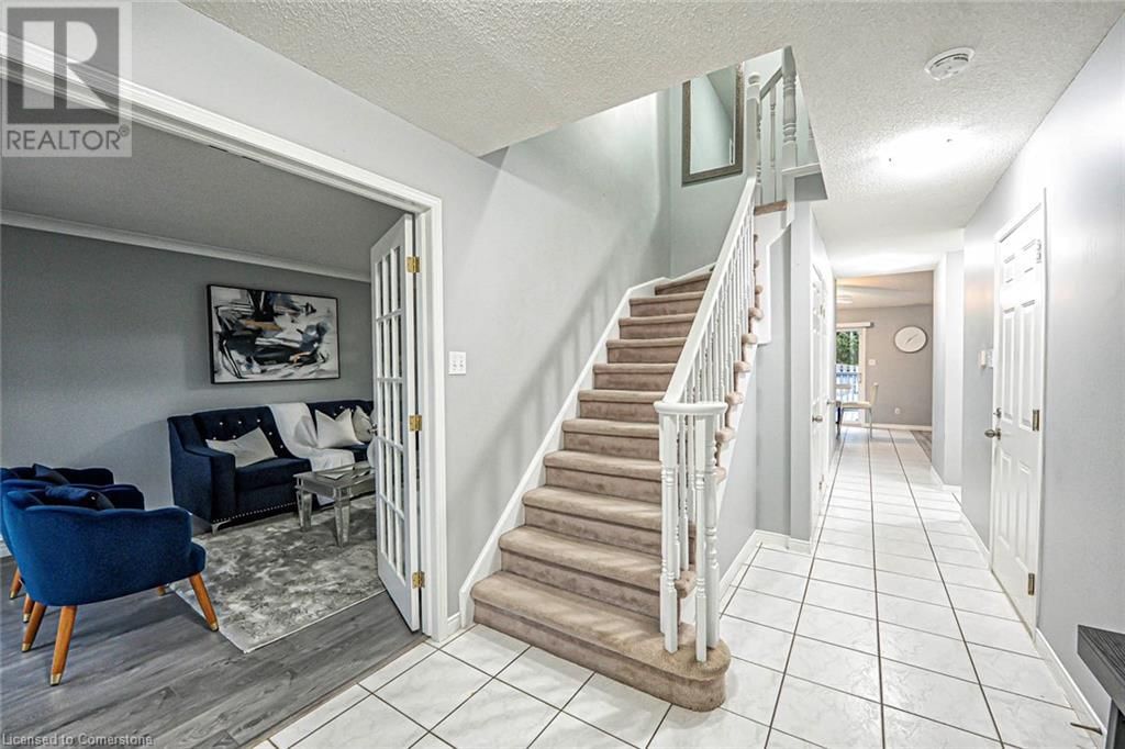 172 ALDERLEA AVENUE Image 4