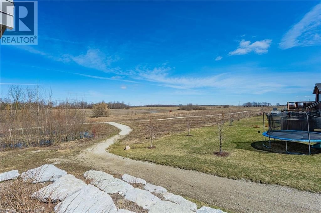 9 - 182 BRIDGE CRESCENT Image 37