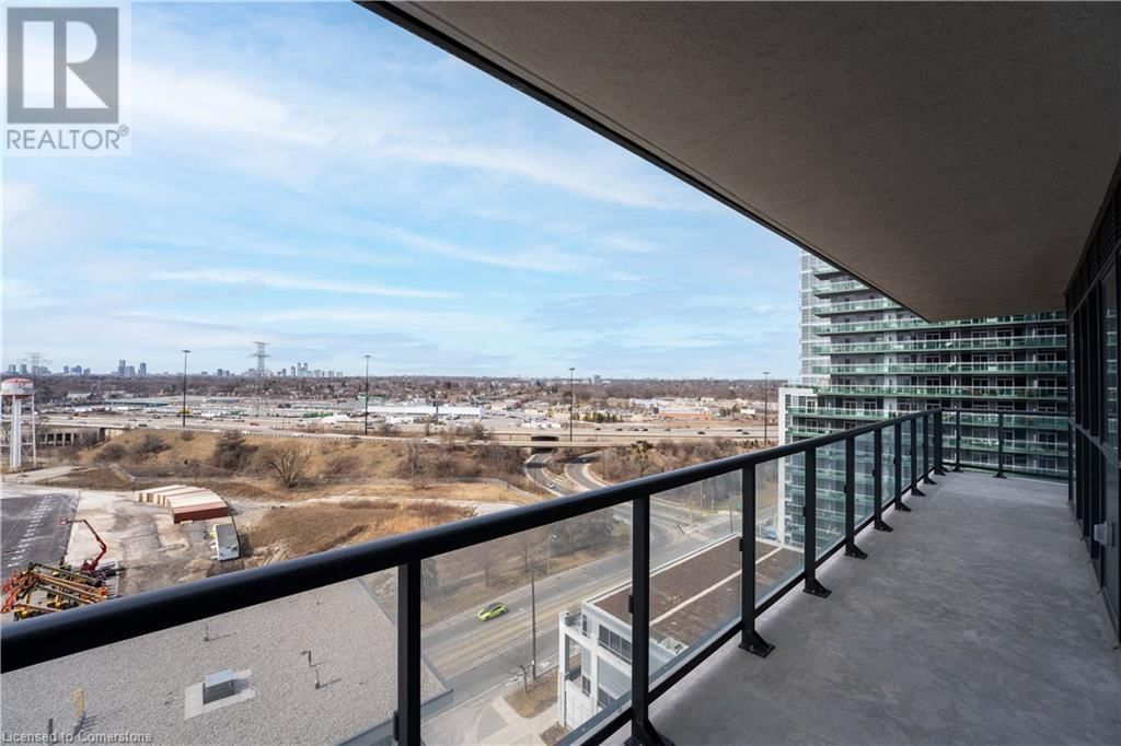 1511 - 38 ANNIE CRAIG DRIVE Image 25