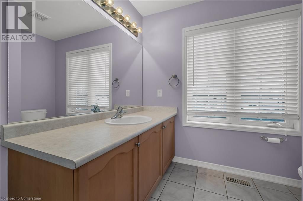 126 MERRILEE CRESCENT Image 10