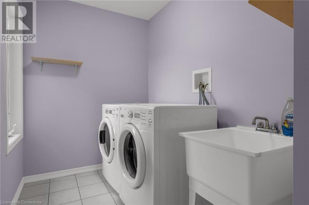 126 MERRILEE CRESCENT Image 11