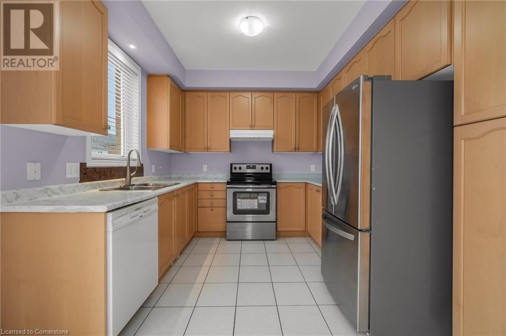 126 MERRILEE CRESCENT Image 6