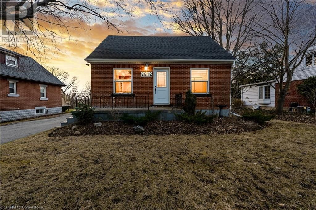 2812 UPPER JAMES STREET STREET Image 2