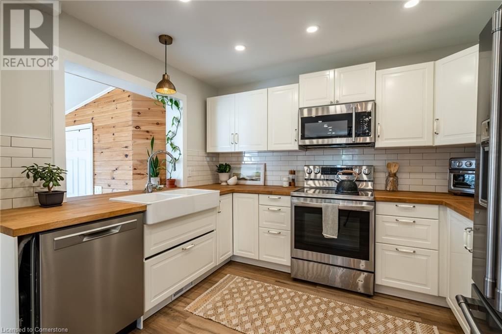2812 UPPER JAMES STREET STREET Image 23