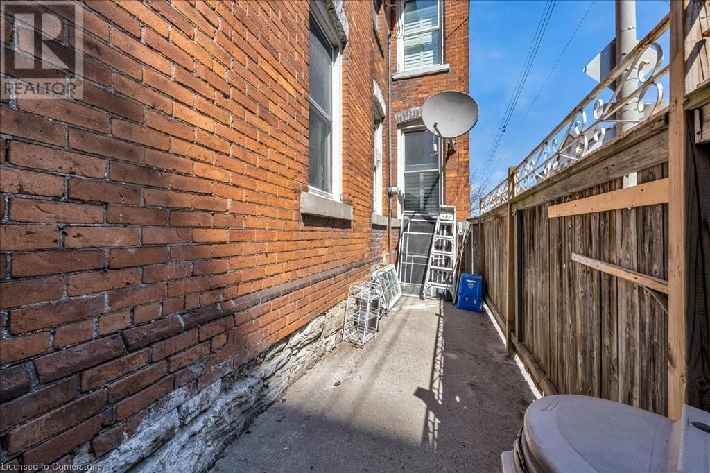 123 MARKET STREET Image 29